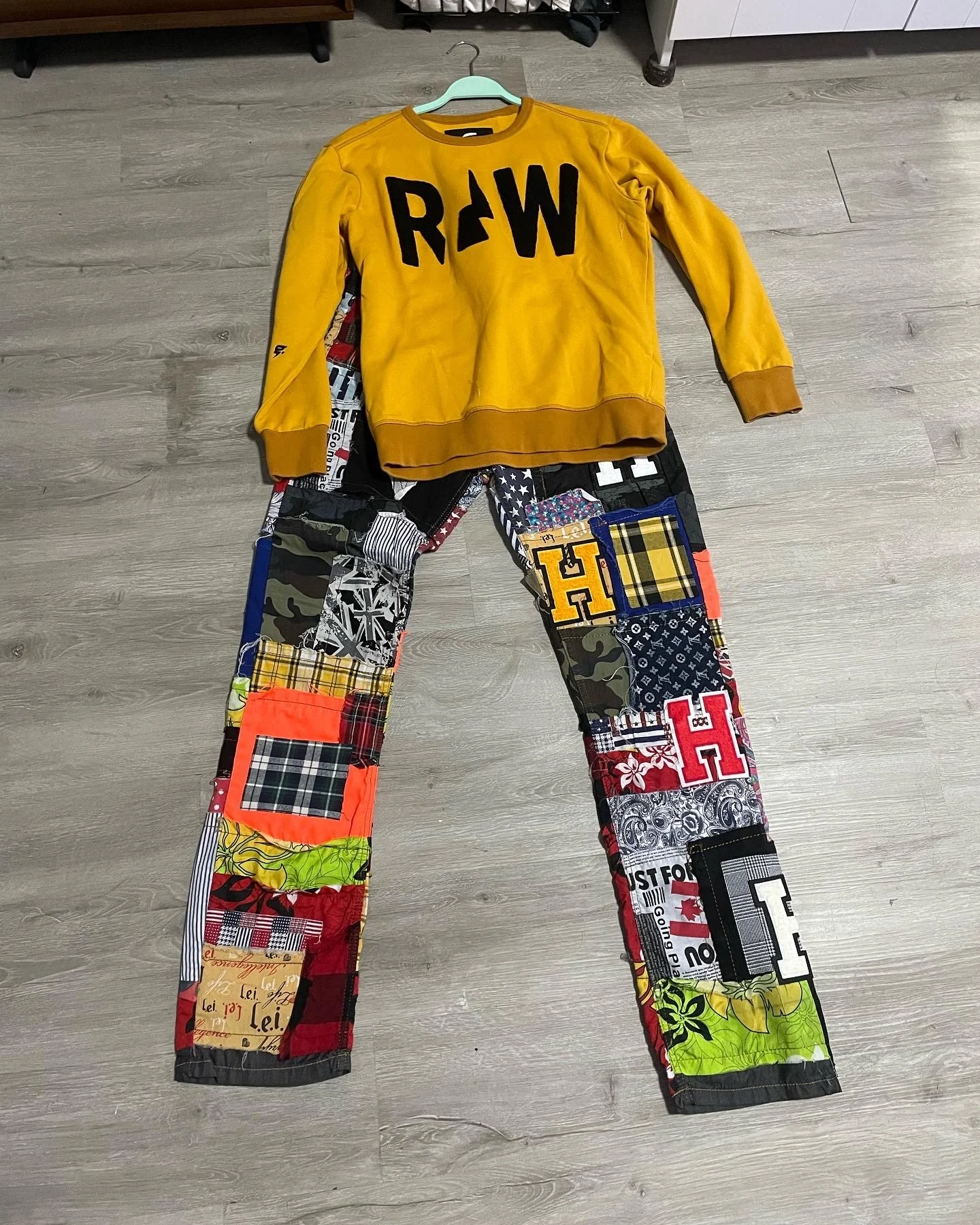 Patchwork trousers / full look