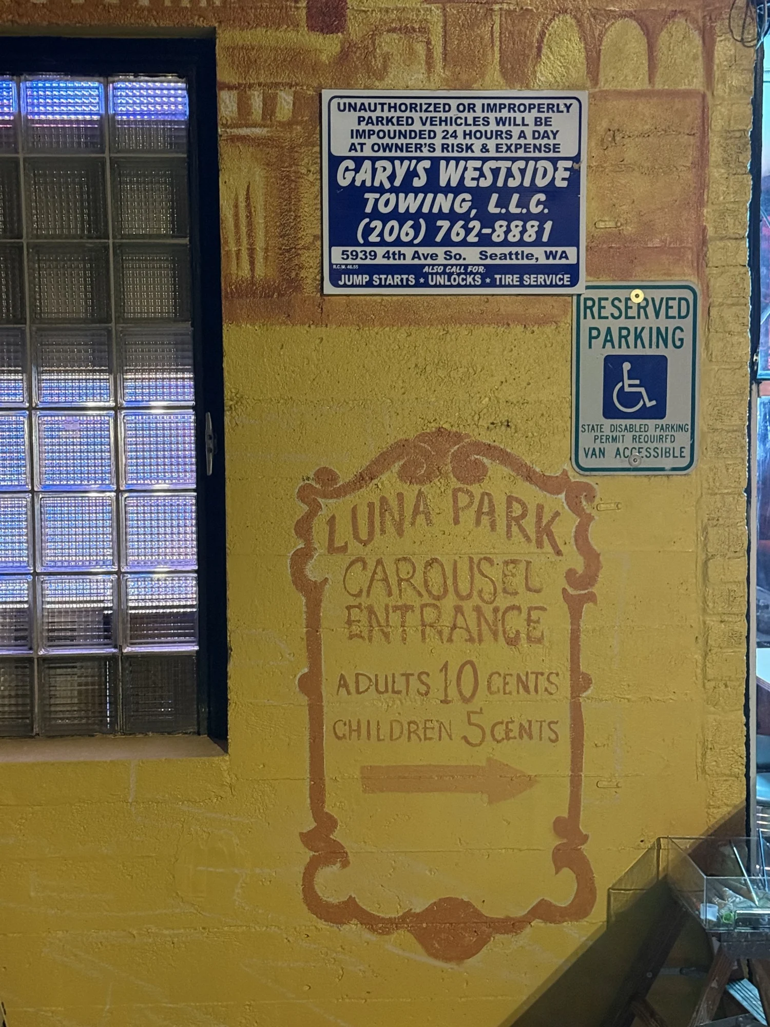 Lettering and architectural detail